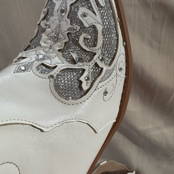 White & Silver Cowgirl Boots Rhinestone Sparkly Western Cowboy Boots Size 7.5 - Picture 12 of 13